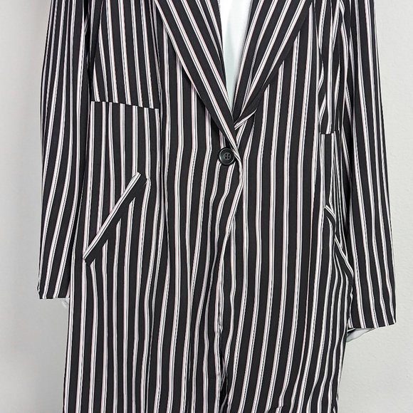 Torrid Black, White And Purple Striped Blazer - Picture 8 of 12